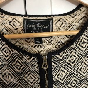 Lucky brand sweater -EUC